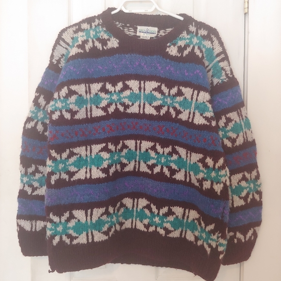 Ecuadorian WOOL Sweater - Picture 1 of 4